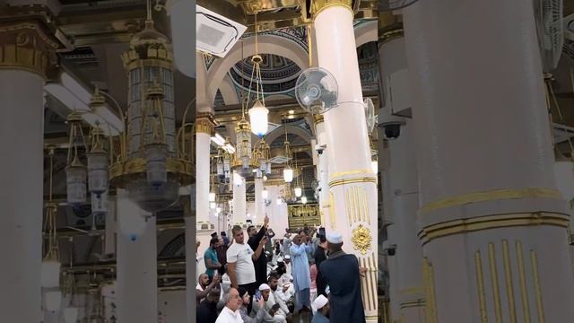 Азан на Фаджр намаз в рауде мечети пророка ﷺ اذان على صلاة الفجر في مسجد النبوي смотреть онлайн