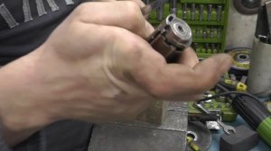 НИ О ЧЕМ. часть 25.  Разбор пневмо шлифмашинки.