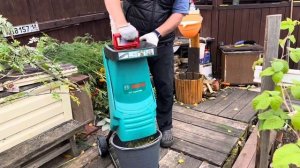 Дачный измельчитель Bosch Rapid 2200