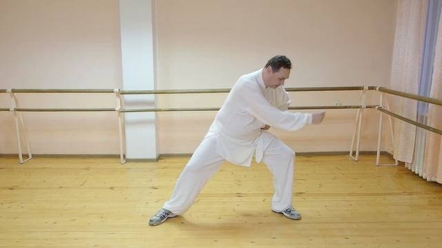 Тайцзицюань. Ур15  Ушу тайцзи цигун. // Hunyuan Tai Chi 48 Forms 15 Lesson wushu taiji qigong смотреть онлайн