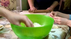 Вкусный абхазский сыр и Анна. Помогаем бабушке готовить. Кулинария. Кавказские и Абхазские блюда