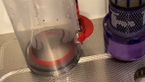 Dyson V11 – When to clean the filter from digital instructions