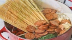 СУПЕР РЕЦЕПТ СПАГЕТТИ С СЫРОМ И ОХОТНИЧЬИМИ КОЛБАСКАМИ