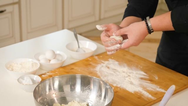 Готовим сырники как в ресторане у себя на кухне! Как приготовить вкусные сырники