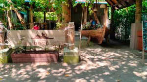 West Sands, Ukulhas, Maldives | Fisherman's boat, Ukulhas, Maldives | Hotel in Ukulhas, Maldives