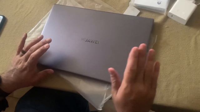 Huawei MateBook D15 Laptop Review & Winner of YouTube Competition смотреть онлайн