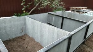 На даче компостная яма