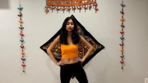 Ek Do Teen | Hook Step Sunday | Dance Series - Heema Nandi