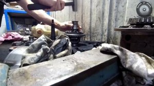 Нива 2131. Ремонт заднего моста в сервисном центре.