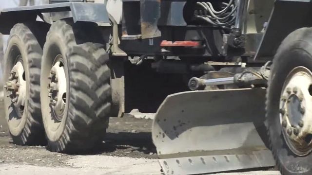 Грунтовые дороги Владивостока приводят в порядок