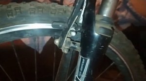 Замена тормозных колодок V-Brake