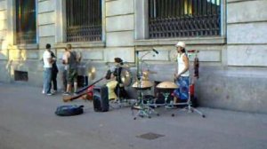 Minimal Acoustic Band barcelona style