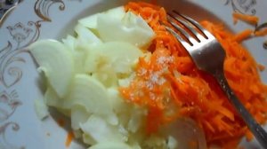 КАРП ЗАПЕЧЕННЫЙ  В  ДУХОВКЕ  С ОВОЩАМИ.