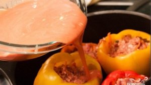 Перец, фаршированный мясом и рисом