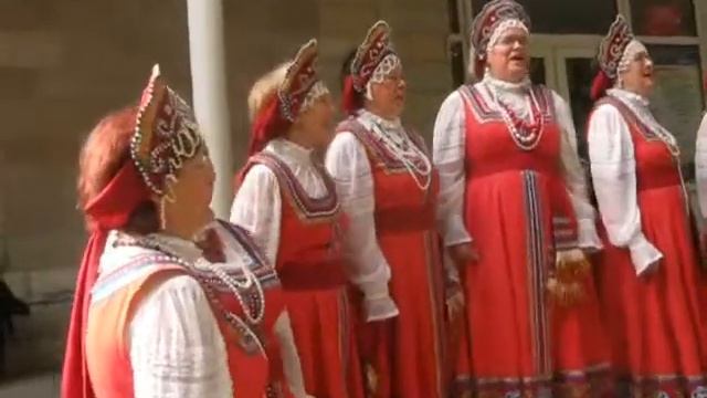 ЕВГЕНИЙ МАРТЫНОВ - Все влюбляются,влюбляются смотреть онлайн