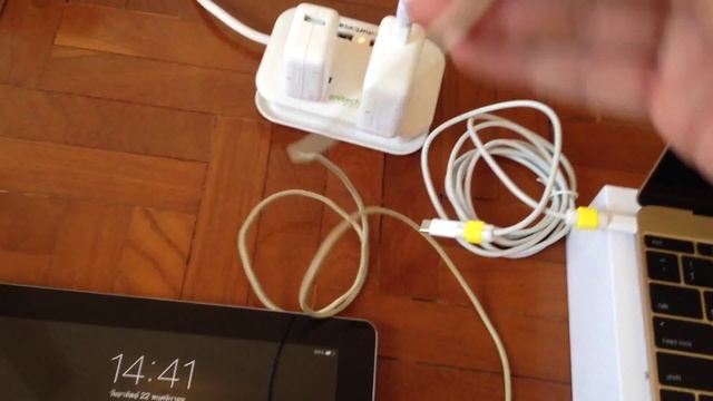Use MacBook 12" 29W USB-C Power Adapter with iPad and iPhone