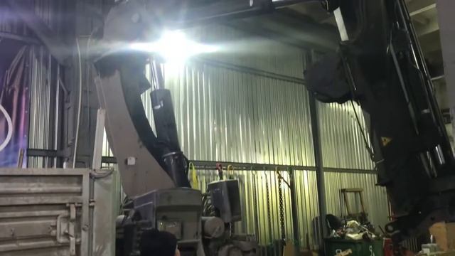 Сколько литров масла реально в манипуляторе?!