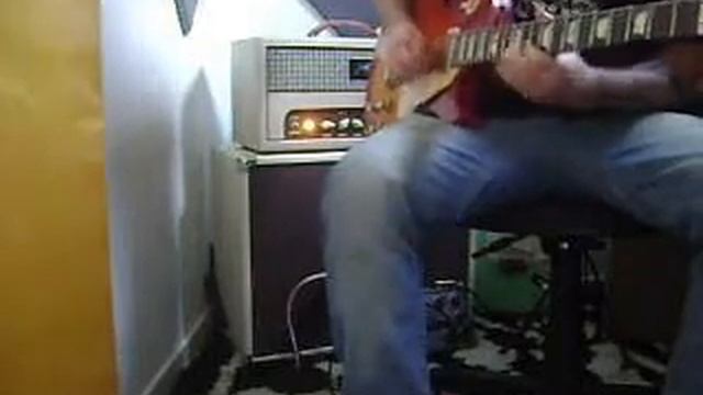 Mg Music Her Majesty - Gibson Les Paul Studio Tribute 50s смотреть онлайн