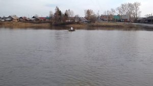 Лодка деревянная, плоскодонка, длина 3,5 метра