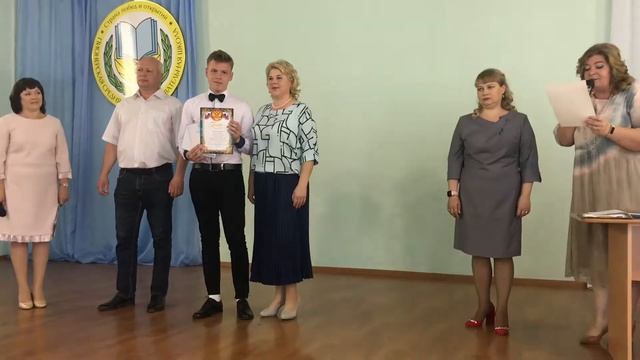 Выдача аттестатов - 2021 (11 класс) смотреть онлайн