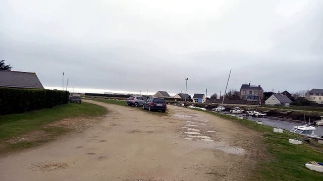 В порту Киневиль. Dans le port de Quineville смотреть онлайн