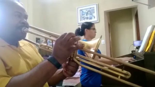 Hino CCB 72 NOME GLORIOSO, O DE JESUS, TROMBONE E ÓRGÃO, NA COMUNHÃO. смотреть онлайн