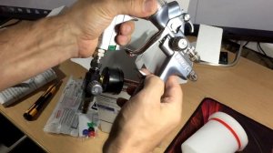 Краскопульт Sata 100 B F RP 1.8 для грунта. Распаковка и перовое нанесение грунта