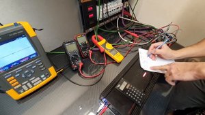 Замер мощности усилителя AURA VENOM D2500