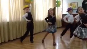Мишаня танцует танго, 1А класс