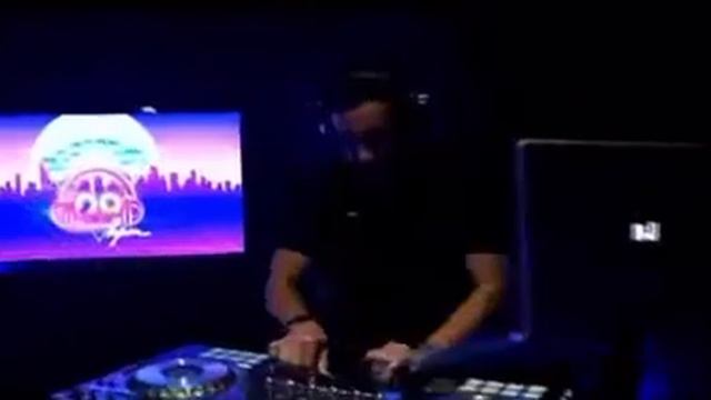 Siento 28 bpm Dj Luis Vargas mezclando en vivo смотреть онлайн