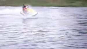 video do kevin jet ski II.avi