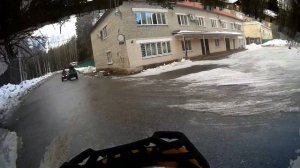 Покатушка на питбайке Kayo 140 зимой без шипов с двумя адскими квадроциклистами#стант #дрифт#зима