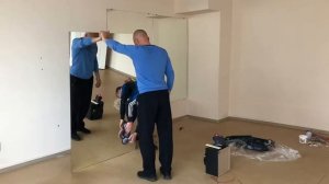 Установка зеркал в новый зал, преображение