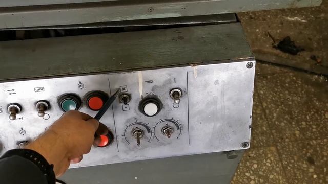 Плоскошлифовальный станок 3Е711В пульт управления