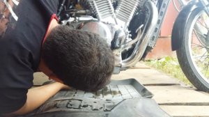 Замена масла на SUZUKI intruder 400