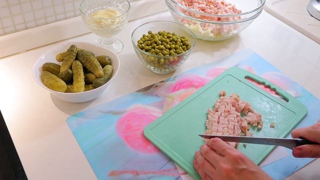 ГЛАВНЫЙ КОНКУРЕНТ ОЛИВЬЕ! Охотничий салат! Новогодний салат! Рецепт #4 смотреть онлайн