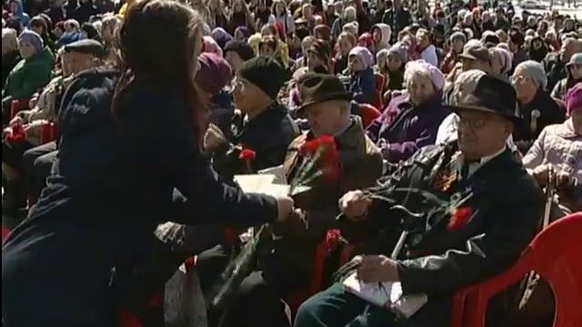 Праздник Победы отметили в районах города смотреть онлайн