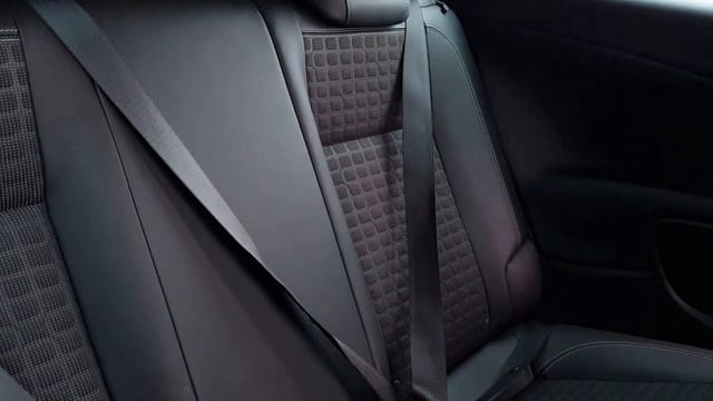 2013 13 Vauxhall Astra GTC 1.6 16V Turbo SRI 3dr in Power Red смотреть онлайн