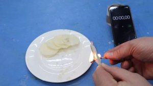 Мало кто знает о таком применении парафиновых свеч! Гениальная идея своими руками!