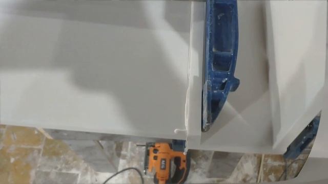 Белый умывальник из акрила за день. смотреть онлайн