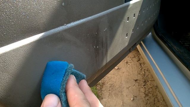 КАК СДЕЛАТЬ ХИМЧИСТКУ салона АВТОМОБИЛЯ СВОИМИ РУКАМИ! Чистка обшивки, чистка карт дверей. смотреть онлайн