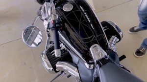 Распаковка и сборка BMW R18!