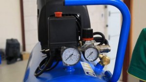 Какой компрессор для гаража лучше. Компрессор ABAC Estoril L30P.