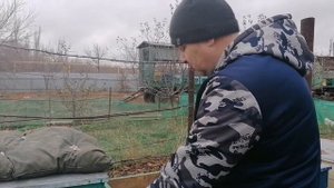 Зимовка пчел на сетчатом дне.