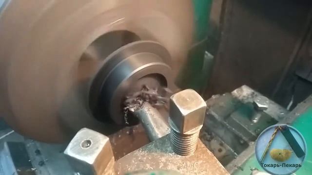 Как точить пластмассу на токарном станке! Как не запороть деталь! Plastic processing on a lathe!!! смотреть онлайн