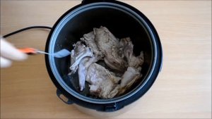 Тушеный кролик с картошкой в мультиварке —  видео рецепт