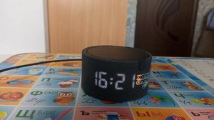 Обзор на умную колонку Алиса, станция мини с часами