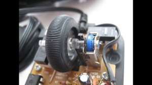 Ремонт колёсика мышки на коленке