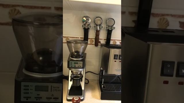 Portafilter gripper using 3M Command Broom Gripper with Gaggia Classic Pro and Baratza Sette 270WI