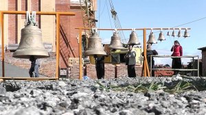 Пробные звоны колоколов на строительстве храма в честь Казанской иконы Божьей Матери г.Новосибирск